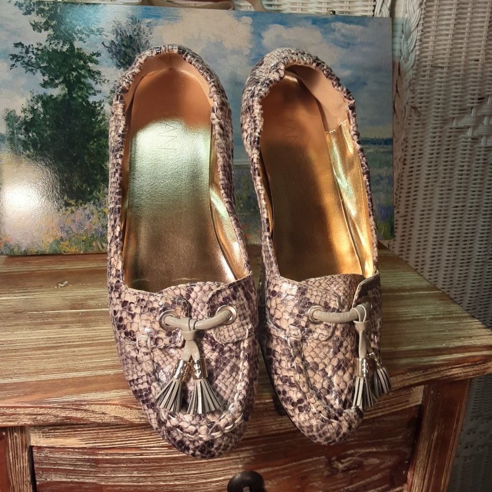 IMAN GRAY SNAKESKIN TASSEL LOAFER 8